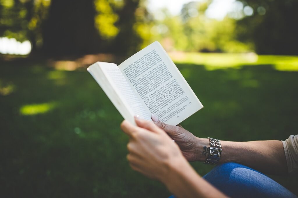 25 Best Marketing Books You Should Be Reading